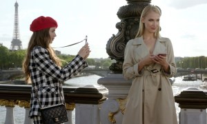 beplay官网娱乐新Netflix系列“艾米丽在巴黎”获得“欲望都市”程度的关注美国巴黎时尚的诠释。