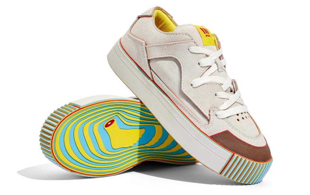beplay官网娱乐MSCHF和吉米·法伦合作Gobstomper运动鞋,所有者可以磨损故意透露彩色层下面,类似于大块硬糖。