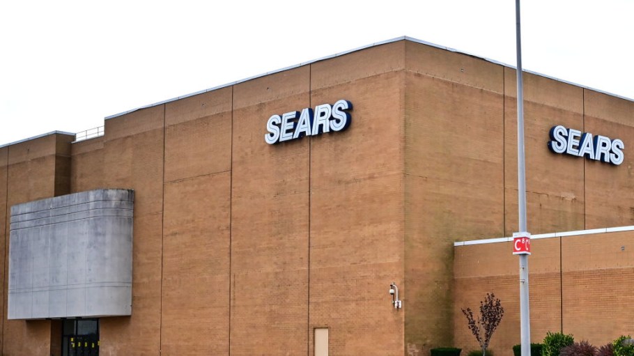 beplay官网娱乐Sears的和解协议尚待法院批准，将解决有关资产剥离和自营交易的长达数年的诉讼。