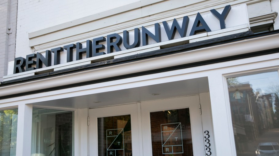 beplay官网娱乐租用the Runway在华盛顿特区的原店，该店已于2020年关闭。
