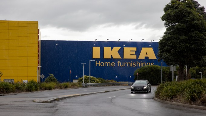 beplay官网娱乐宜家(Ikea)正在缓解疫情导致的价格上涨。