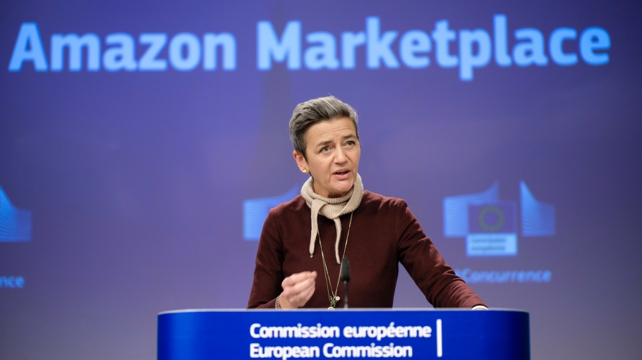 beplay官网娱乐欧洲委员会执行副总裁Margrethe Vestager,与媒体的管理机构总部在布鲁塞尔,比利时在2022年12月20日。